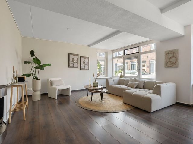 Verzetstraat 1940-1945 2a, Uitgeest