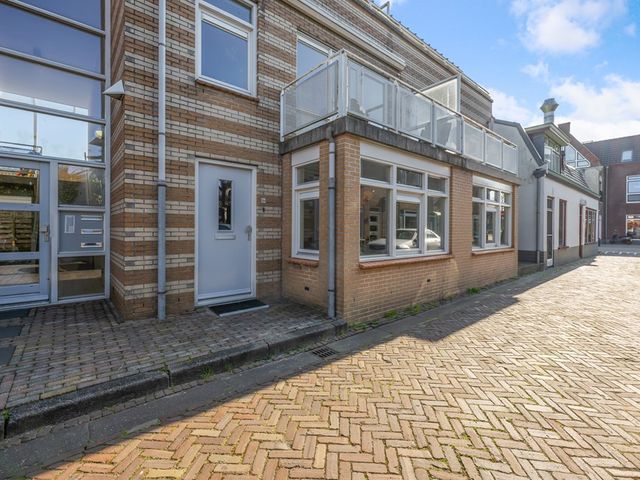 Verzetstraat 1940-1945 2a, Uitgeest