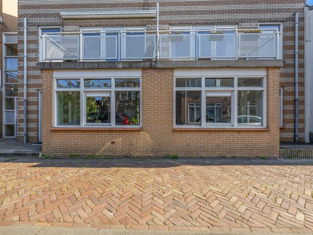 Verzetstraat 1940-1945 2a, Uitgeest