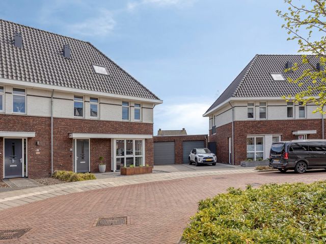 De Hooimijt 38, Made