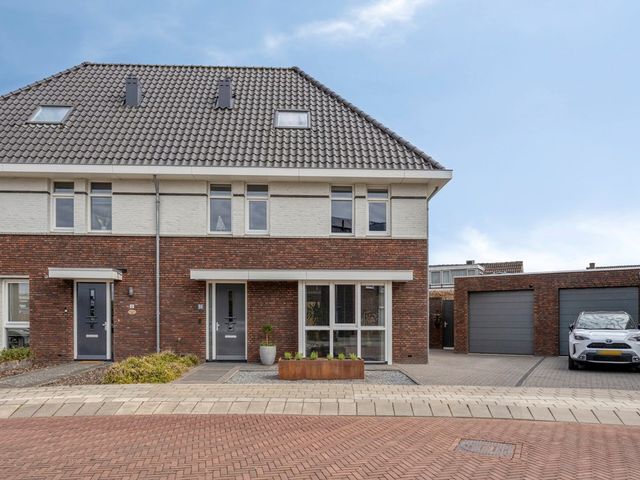 De Hooimijt 38, Made