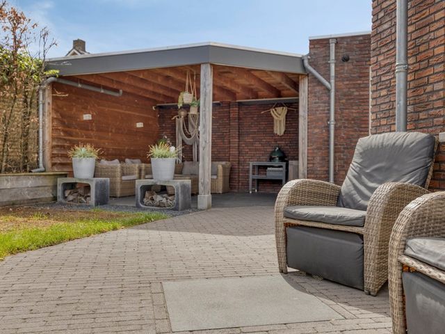 De Hooimijt 38, Made