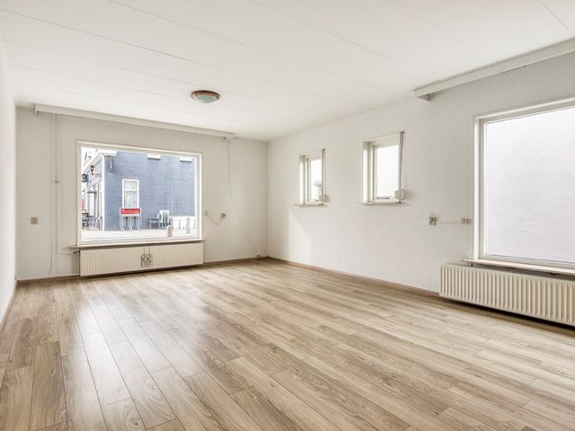 Frederik Hendrikstraat 2, Lamswaarde