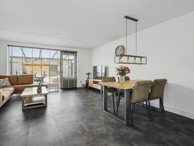 Roodeschoolstraat 39, Tilburg