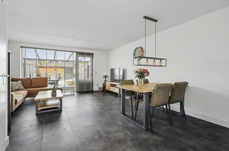 Roodeschoolstraat 39