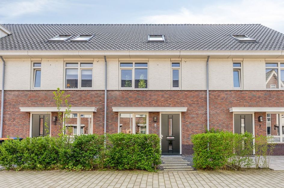 Suzanna van Oostdijkstr 5