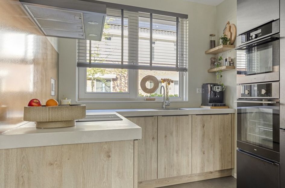 Suzanna van Oostdijkstr 5