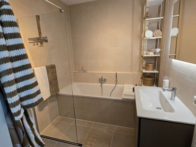 Gaudikade 97, Hoofddorp