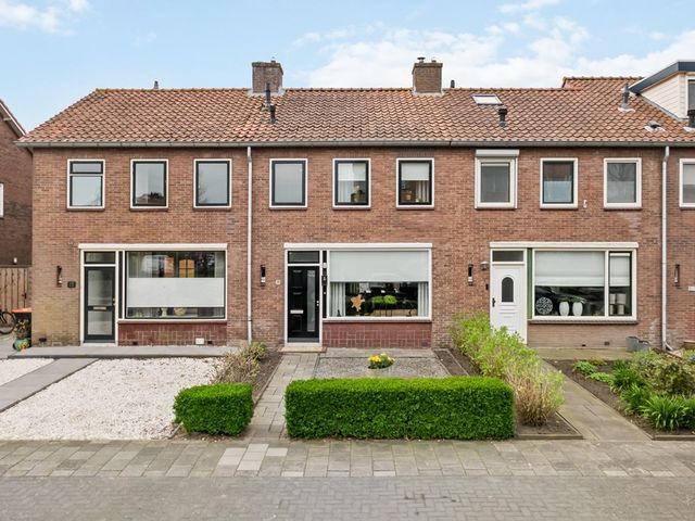 Rembrandtstraat 17, Hardinxveld-Giessendam