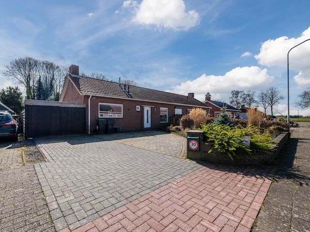 Sluisstraat 28, Ter Apel