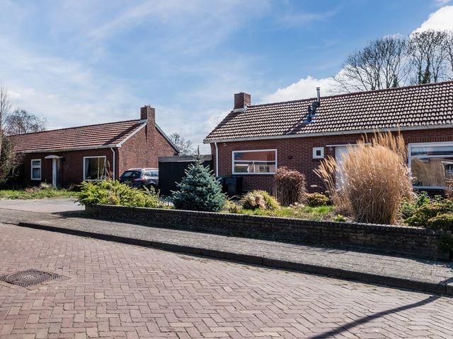 Sluisstraat 28, Ter Apel