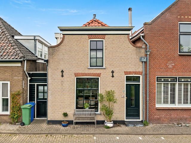 Kluiskade 10, Maasland