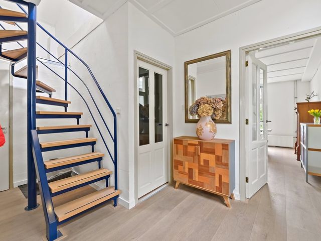 Kluiskade 10, Maasland