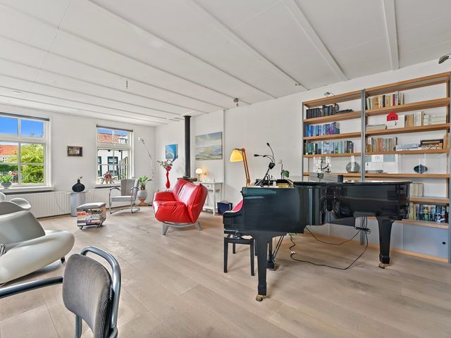 Kluiskade 10, Maasland