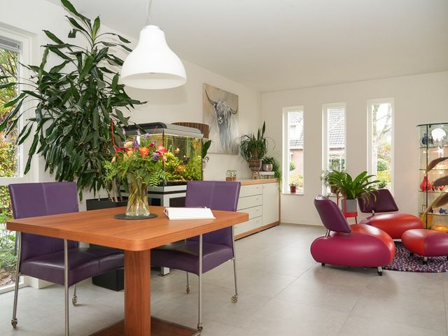 Veenmos 10, Veenendaal