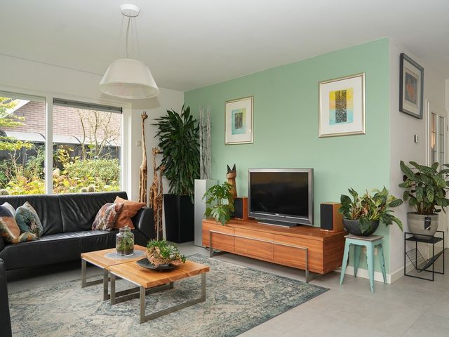 Veenmos 10, Veenendaal