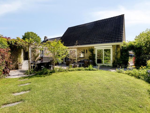 Veenmos 10, Veenendaal