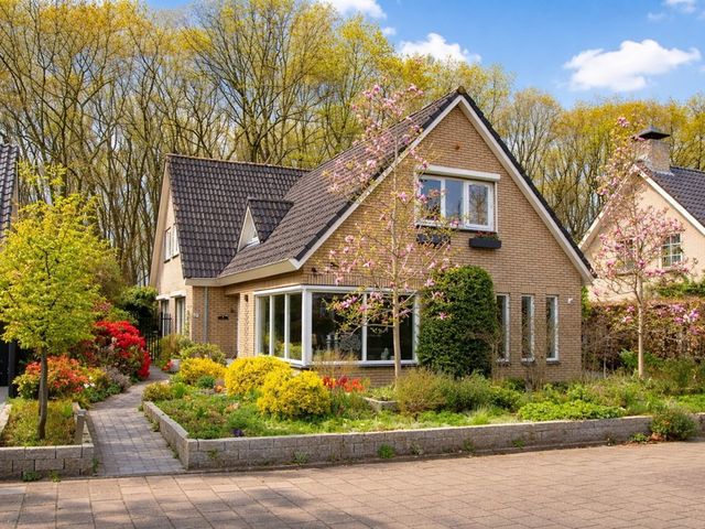 Veenmos 10, Veenendaal