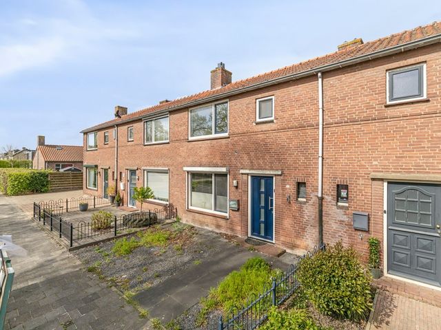 Nieuwstraat 32, Lage Zwaluwe