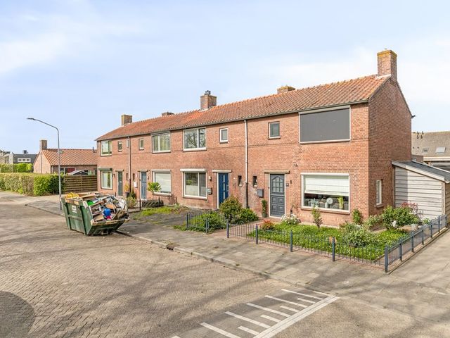 Nieuwstraat 32, Lage Zwaluwe