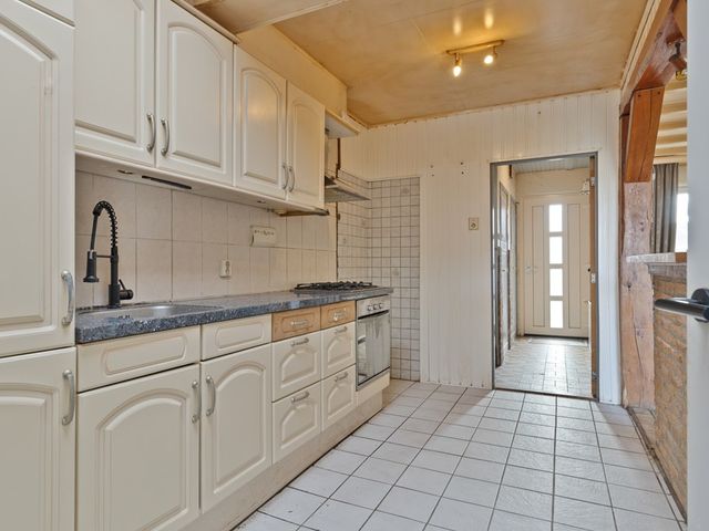 Nieuwstraat 32, Lage Zwaluwe