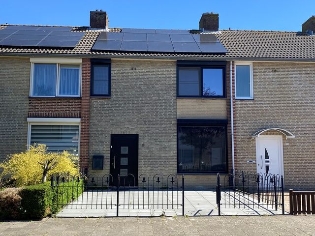 Van der Nootlaan 9, Roosendaal