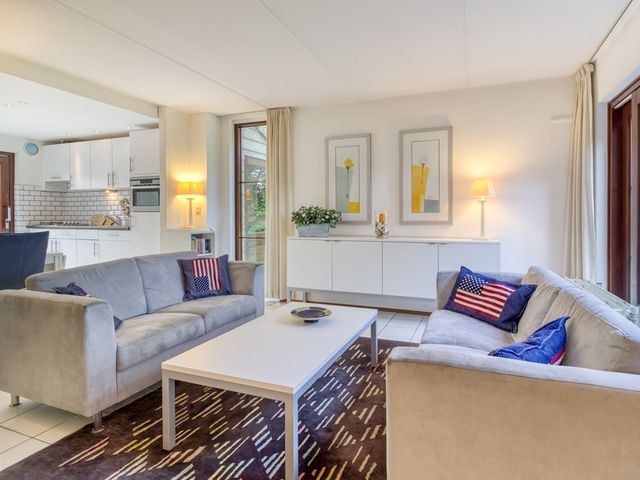 Joost de Moorstraat 11, Retranchement