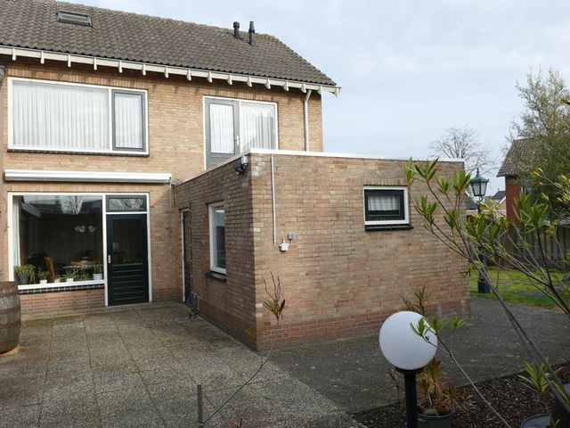 Julianastraat 47, Mariahout