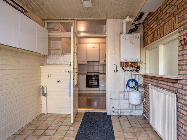 Hoefbladstraat 15, Emmeloord