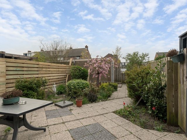 Zonnebloemstraat 42, Katwijk