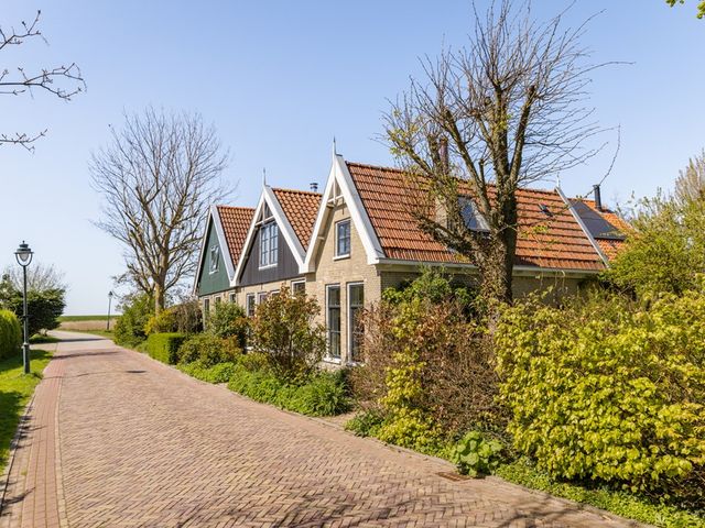 Dorpsweg 22, Cornwerd