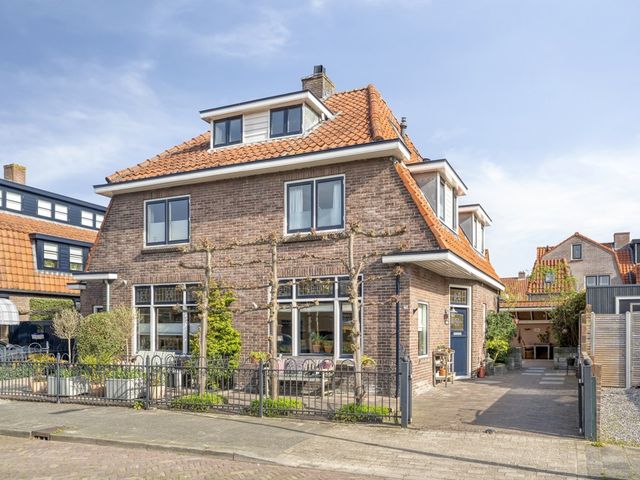 Prinses Julianastraat 21, Bunschoten-Spakenburg