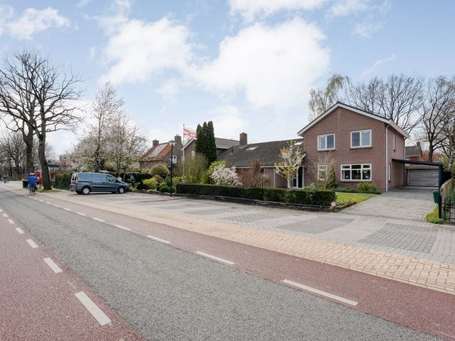 Middenraai 77a, Nieuweroord