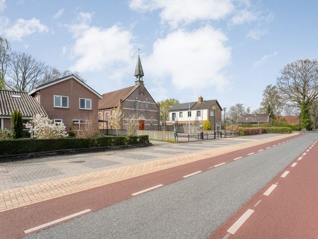 Middenraai 77a, Nieuweroord