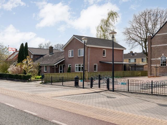 Middenraai 77a, Nieuweroord