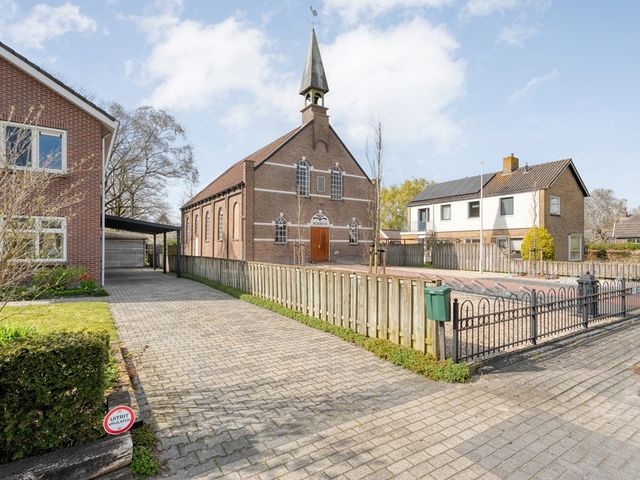 Middenraai 77a, Nieuweroord