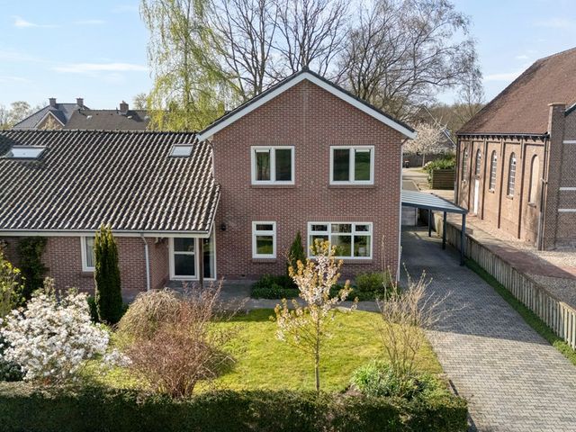Middenraai 77a, Nieuweroord
