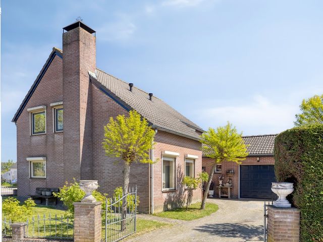 Kerkstraat 27, Vogelwaarde