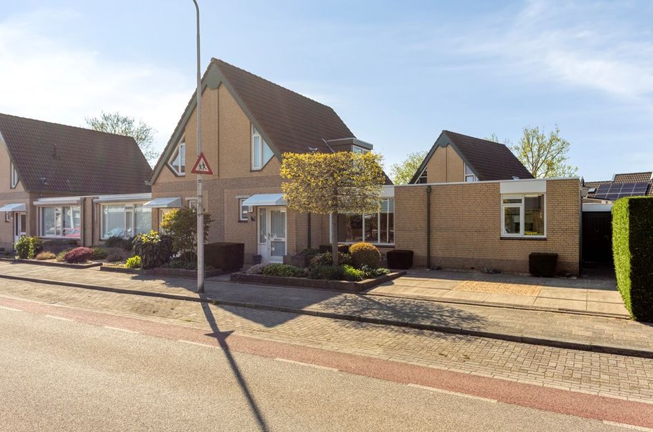 Admiraal de Ruyterlaan 9