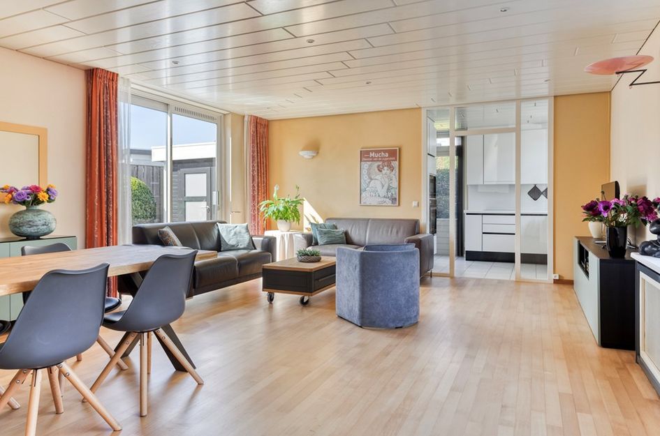 Admiraal de Ruyterlaan 9