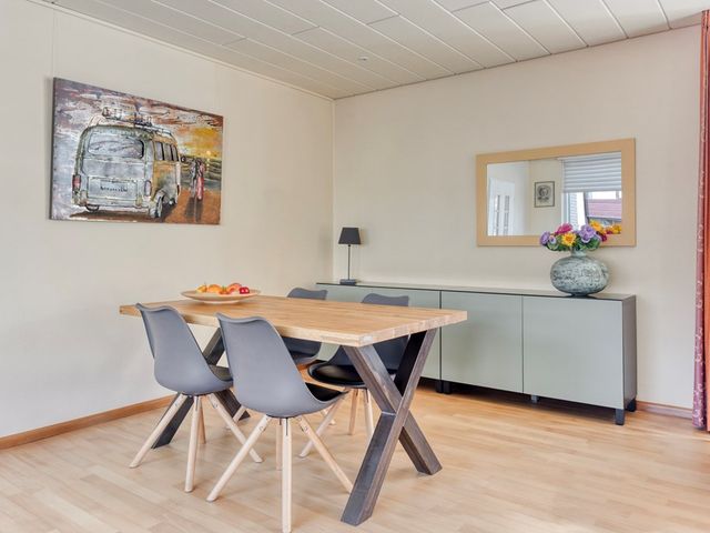 Admiraal de Ruyterlaan 9, Hendrik-Ido-Ambacht