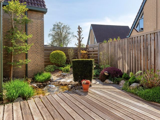Admiraal de Ruyterlaan 9, Hendrik-Ido-Ambacht