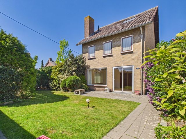 Hadewychlaan 2, Roosendaal