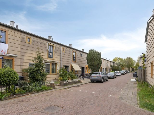 Lijsterbeslaan 30, Schiedam