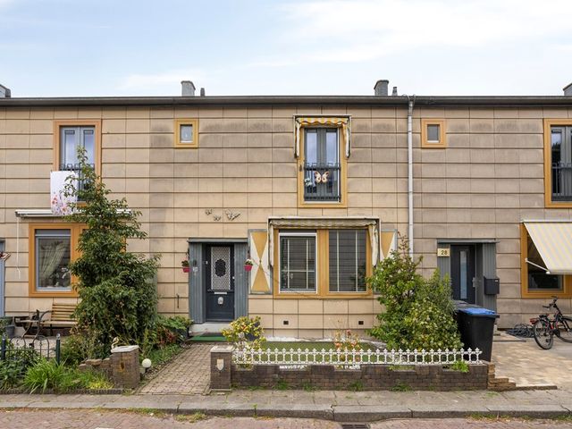 Lijsterbeslaan 30, Schiedam