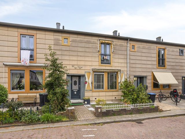Lijsterbeslaan 30, Schiedam