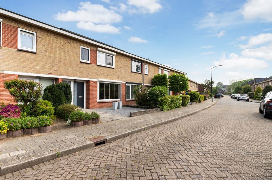 Balmerstraat 42