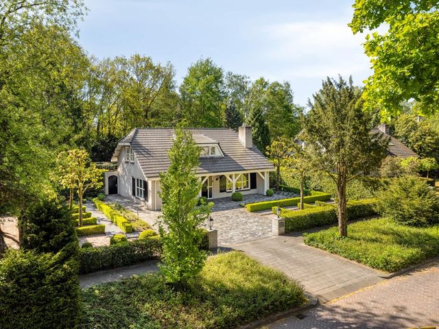 Fazantenlaan 15, Made
