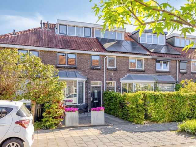 Eikeboomstraat 13, Zwijndrecht