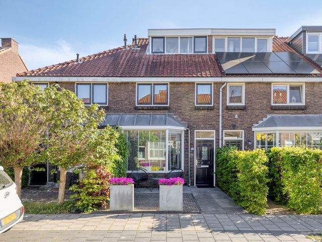 Eikeboomstraat 13, Zwijndrecht